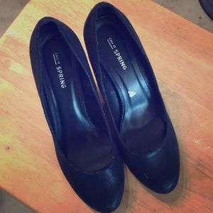 EUC Black Shimmer Pumps